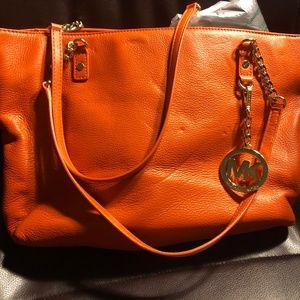 *GOOD CONDITION* Michael Kors Hand bag